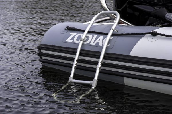 Bateau zodiac open 4.8