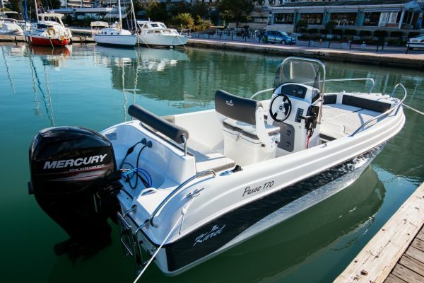 karel boats paxos 170